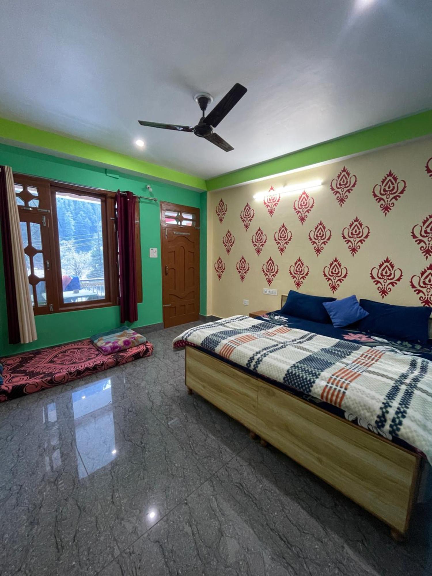 Chojh Inn Guest House Kasol Buitenkant foto