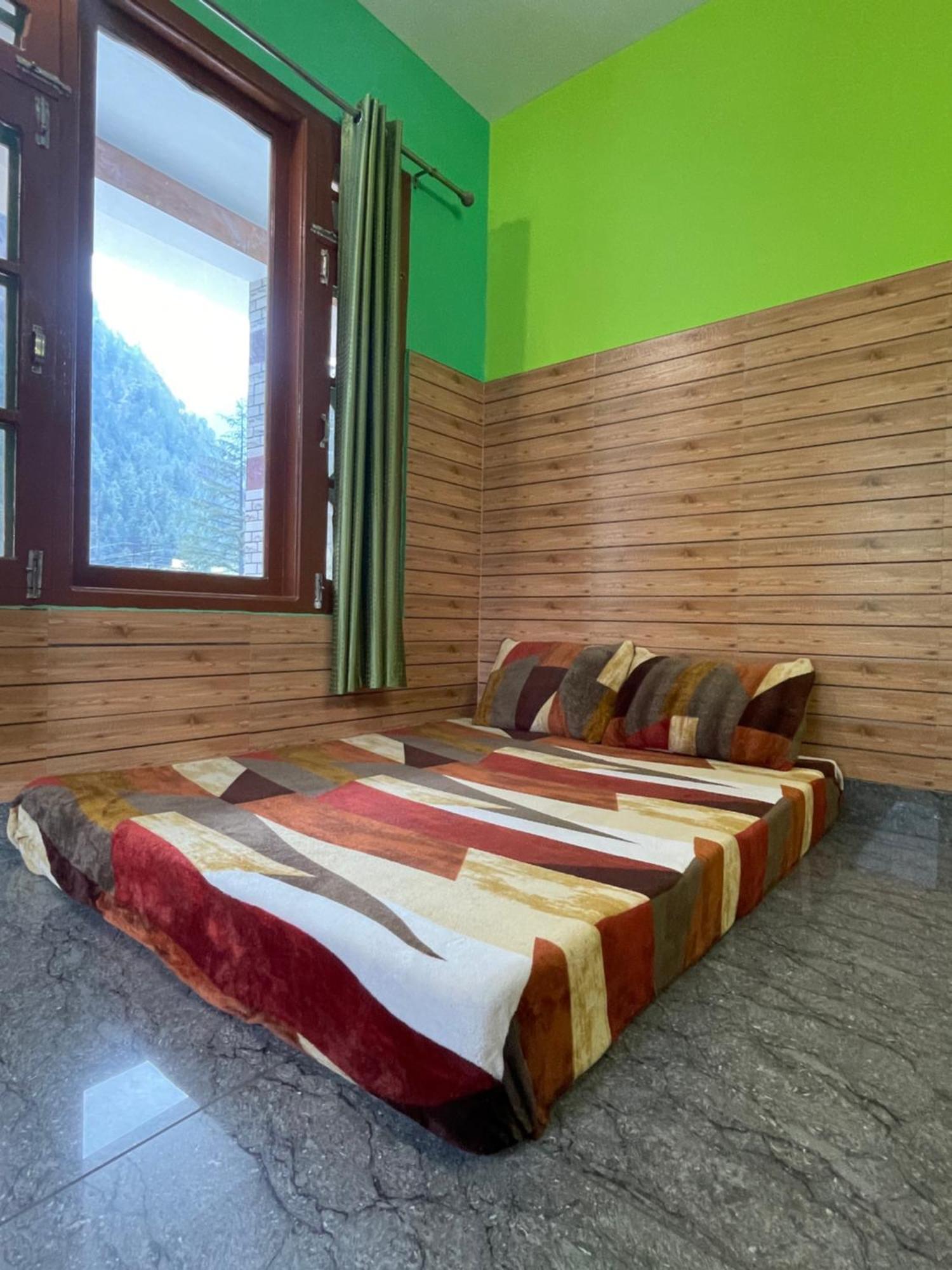 Chojh Inn Guest House Kasol Buitenkant foto